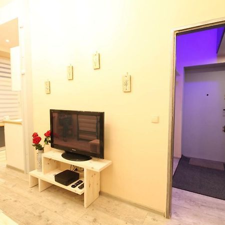 Studio Flat Grunwaldzka Up To 2Persons+1 Breslavia Exterior foto