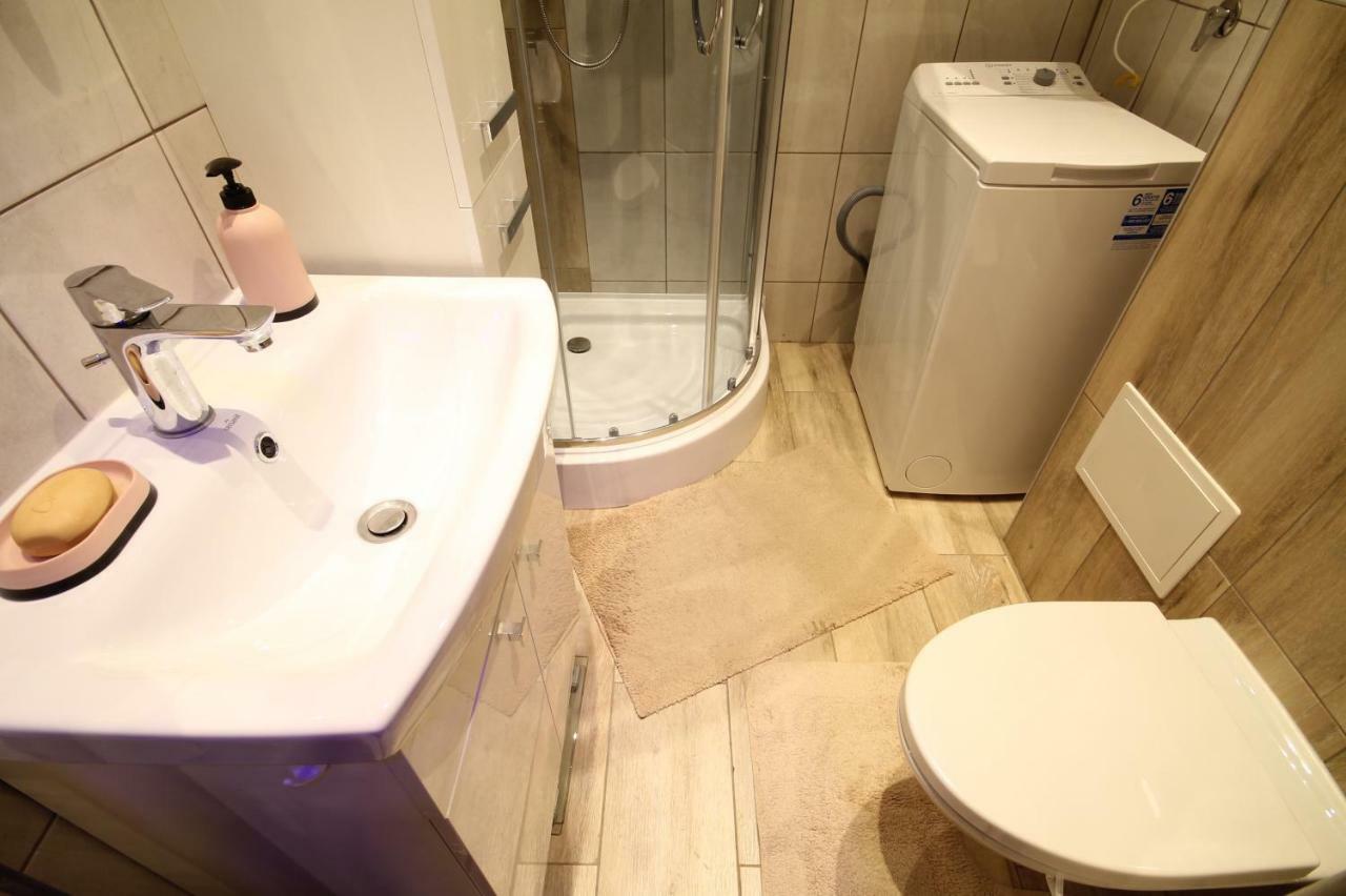 Studio Flat Grunwaldzka Up To 2Persons+1 Breslavia Exterior foto
