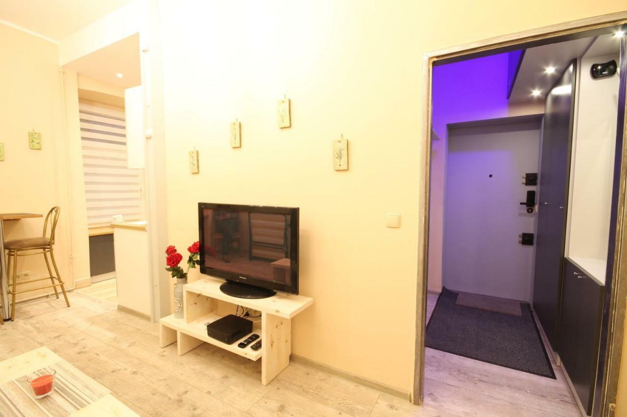 Studio Flat Grunwaldzka Up To 2Persons+1 Breslavia Exterior foto
